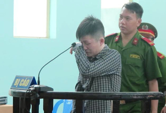 Bị cáo Hoàng tại phiên tòa. Ảnh: Người Lao Động