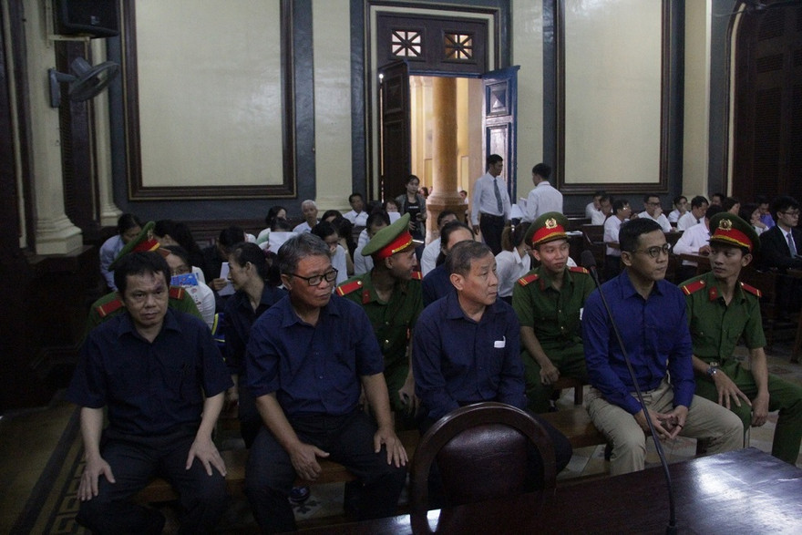 Phiên tòa 'đại án' Hứa Thị Phấn sáng nay 22/10. Ảnh: Tân Châu