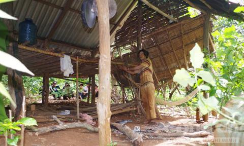 Đối tượng Điểu Xa Rức bị bắt tại hiện trường là căn chòi mà y đã giết chính người vợ của mình