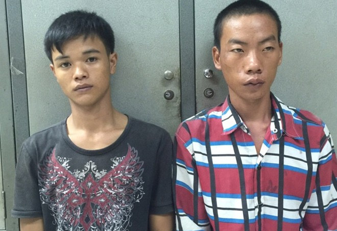 Hai thanh niên vào khách sạn cướp vàng của lễ tân bị bắt giữ. Ảnh: Công an cung cấp