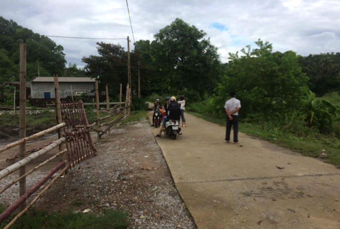 Công an vào cuộc vụ dân lập rào chắn đường lên động Tiên Sơn