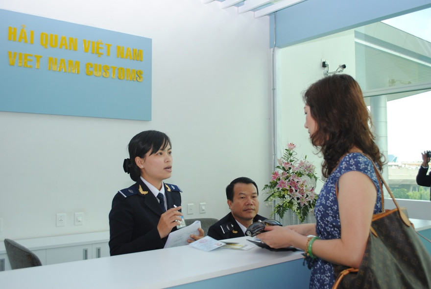 Bảy cửa khẩu hoàn thuế VAT cho người nước ngoài