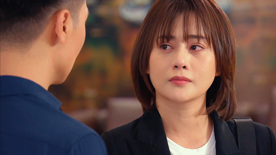 Nam (Phương Oanh) từ chối sự giúp đỡ của Long