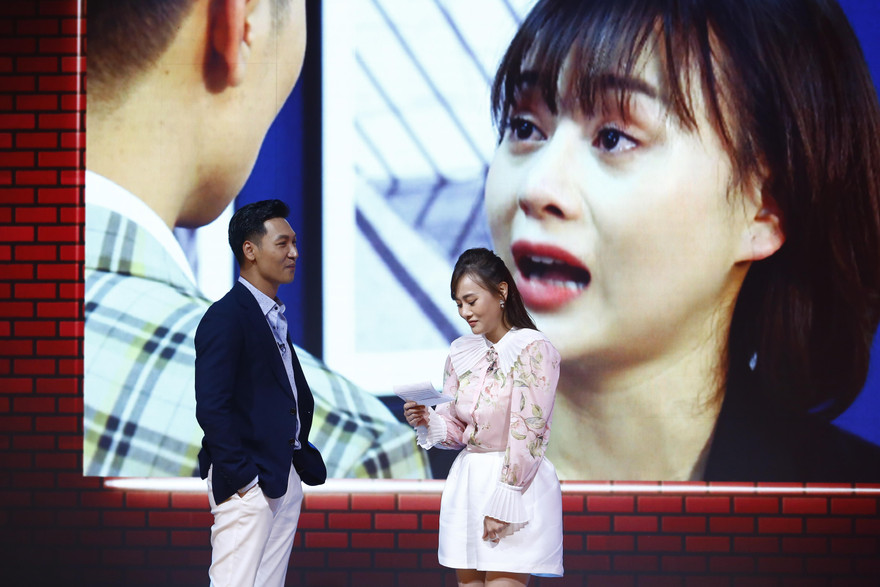 Mạnh Trường-Phương Oanh diễn cảnh chia tay lầy lội