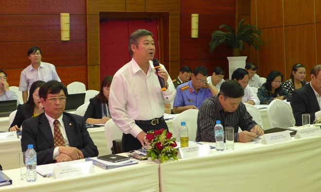 Chỉ tòa án mới có quyền cho phép nghe lén điện thoại?