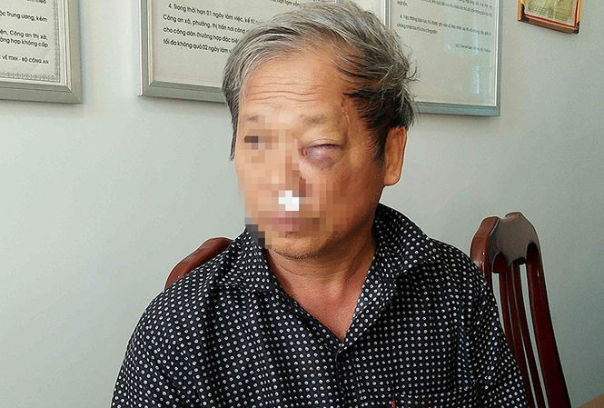 Nhà báo Hoàng Đình Chiểu