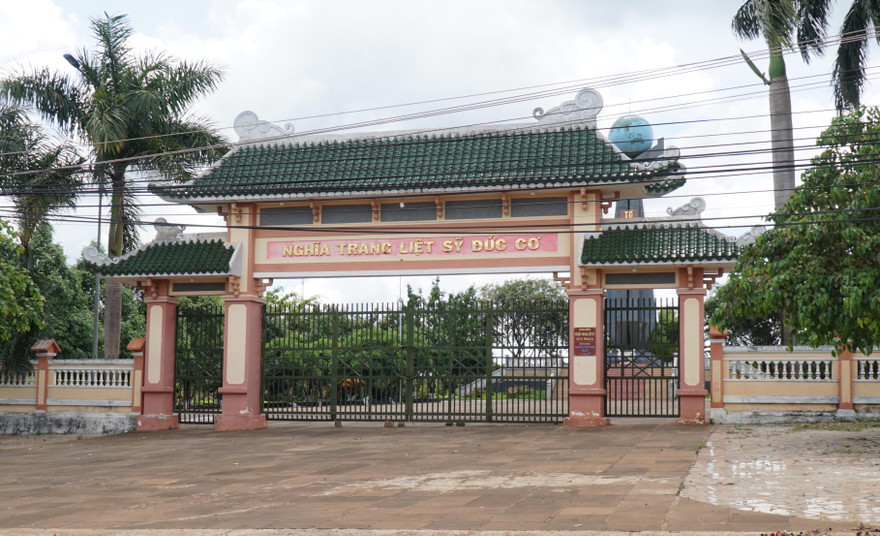 Nghĩa trang liệt sĩ Đức Cơ