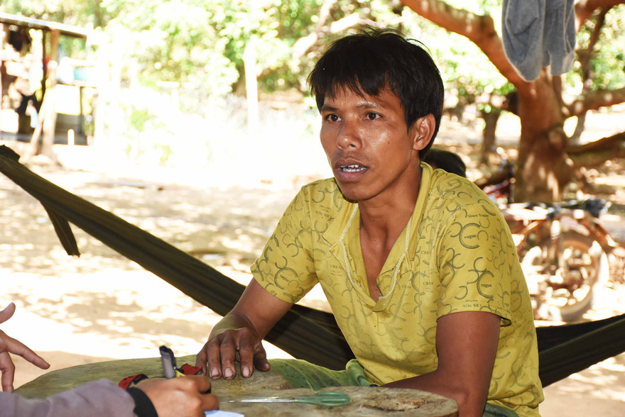 Rơ Lan Tinh (làng Jăng Krái 1, xã Ia Khai) bỏ ra 2 tuần đi học lái xe ô tô tại Trung tâm Giáo dục nghề nghiệp lái xe N.T (Hải Phòng), sau đó thi lấy giấy phép lái xe ô tô hạng C tại Hải Phòng.