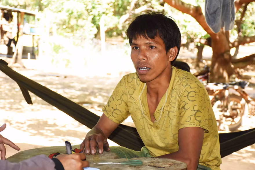 Rơ Lan Tinh (làng Jăng Krái 1, xã Ia Khai) bỏ ra 2 tuần đi học lái xe ô tô tại Trung tâm Giáo dục nghề nghiệp lái xe N.T (Hải Phòng), sau đó thi lấy giấy phép lái xe ô tô hạng C tại Hải Phòng.