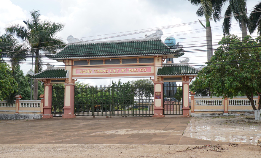 Nghĩa trang liệt sĩ Đức Cơ