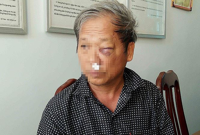 Nhà báo Hoàng Đình Chiểu