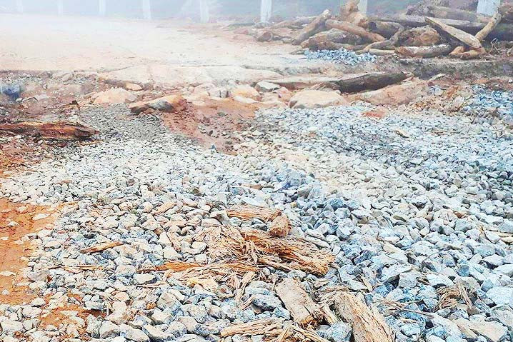 Đoạn đường 749 hư hỏng nặng