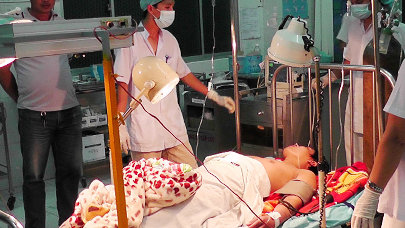 Anh Mai Thanh Sang sống sót kỳ diệu sau 5 ngày bị vùi lấp.