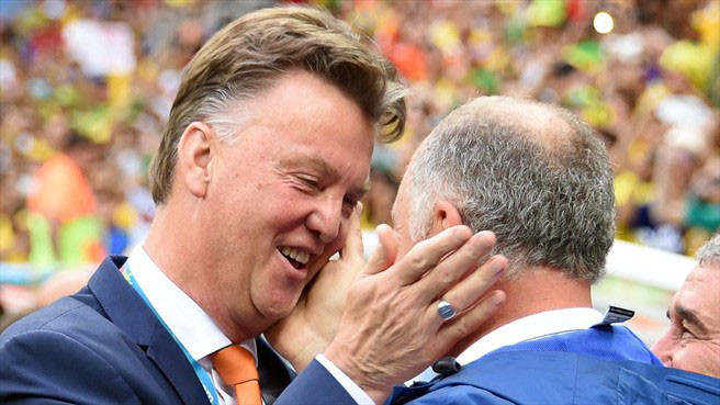 'Gừng' Scolari thua xa 'gừng' Van Gaal