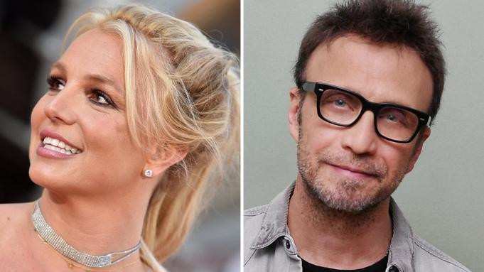 Quản lý lâu năm từ chức, tiết lộ ý định giải nghệ của Britney Spears