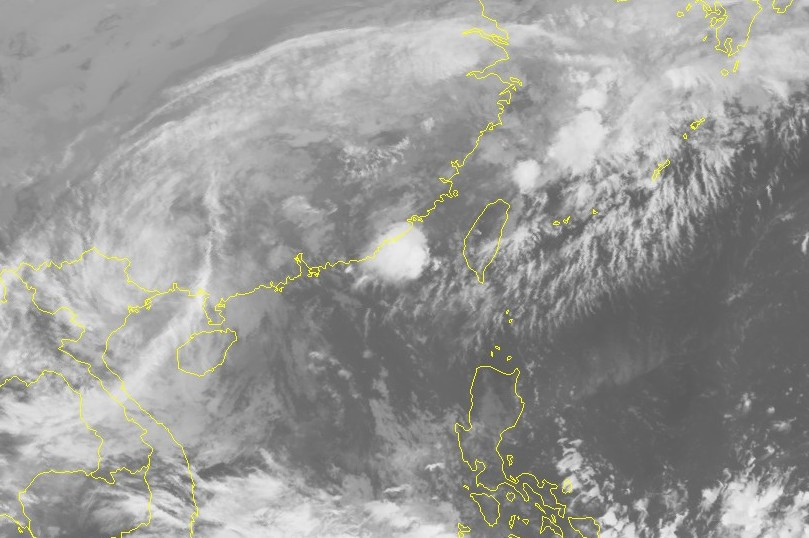 Bão số 11 suy yếu thành áp thấp nhiệt đới, gió giật cấp 8