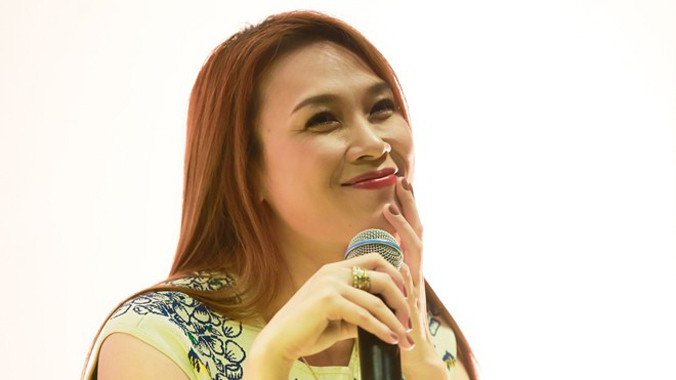 "Mỗi khi lưu diễn, tôi tập trung làm việc chứ không thích đi shopping, đi chơi như mọi người".