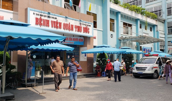 Bệnh viện quận Thủ Đức, nơi bé P. (9 tuổi) được cấp cứu vì bị cha đâm trọng thương
