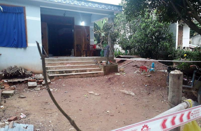 Công an khám nghiệm hiện trường