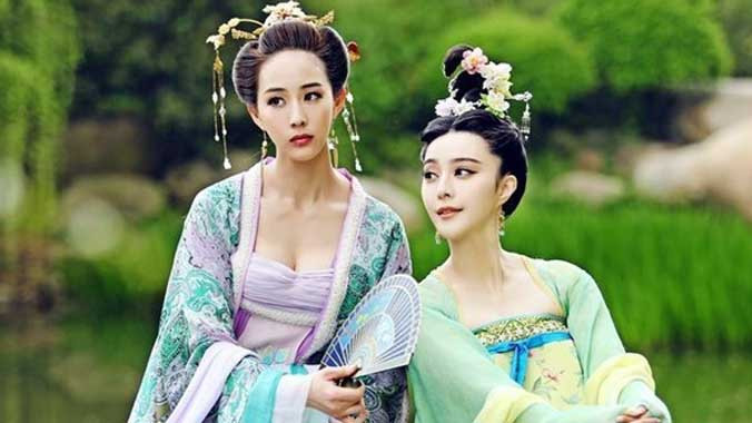 Không cắt cảnh hở ngực, phim 'Võ Tắc Thiên' lại sốt