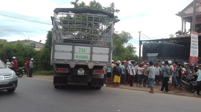 Tai nạn khiến bà lão nghèo làm nghề bán gạo chết thảm.