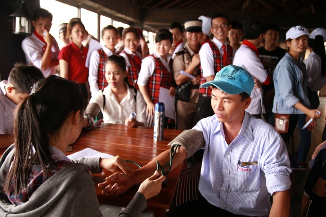 300 nhân viên và du khách hiến máu trên đỉnh Bà Nà Hills