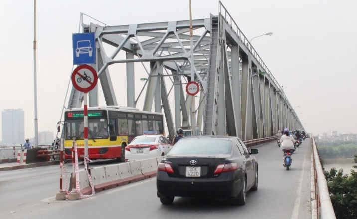 Cầu Chương Dương sẽ được lắp tấm chống ồn hai bên