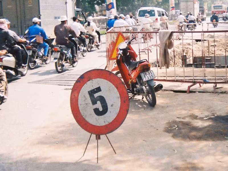 Hà Nội dừng thi công, đào đường hè đường trong 4 ngày nghỉ lễ 30/4 -1/5. Ảnh: T.Đảng