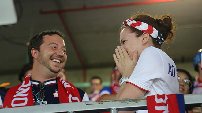 Brusich bất ngờ cầu hôn Jennifer