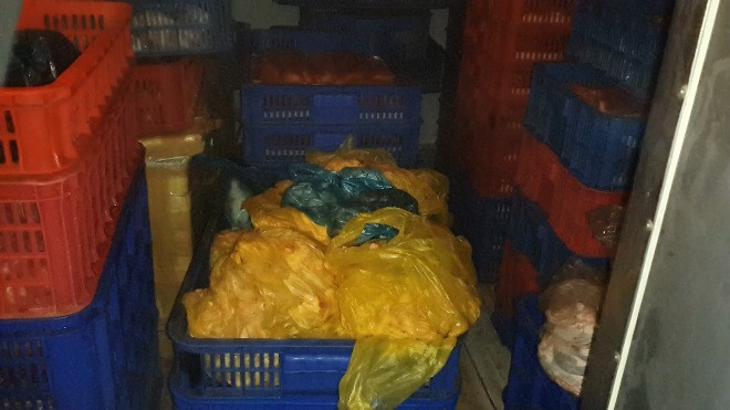 Hơn 1 tấn thịt heo được dùng để biến thành thịt bò, nai, đà điểu.