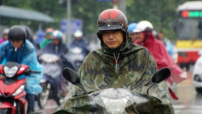 Không khí lạnh bao trùm miền Bắc, Hà Nội mưa lạnh suốt 2 ngày