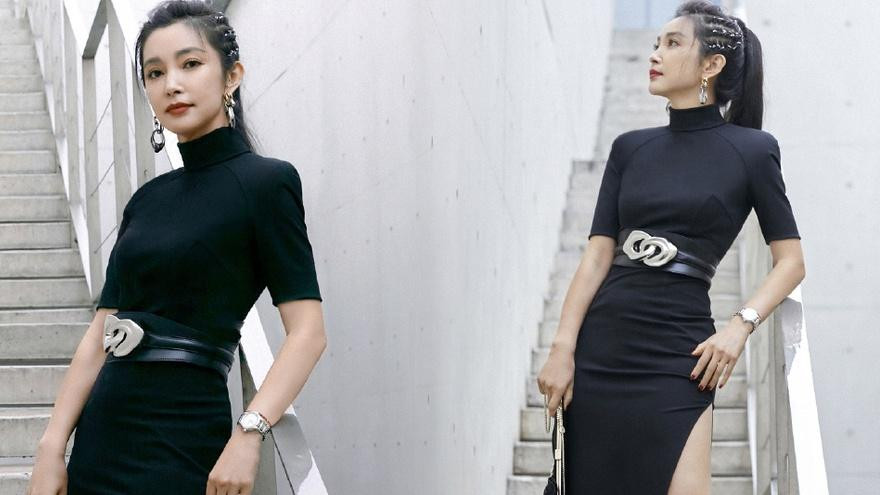 Lý Băng Băng U50 tự tin mặc váy ôm xẻ tà, sắc vóc ‘ăn đứt’ gái đôi mươi