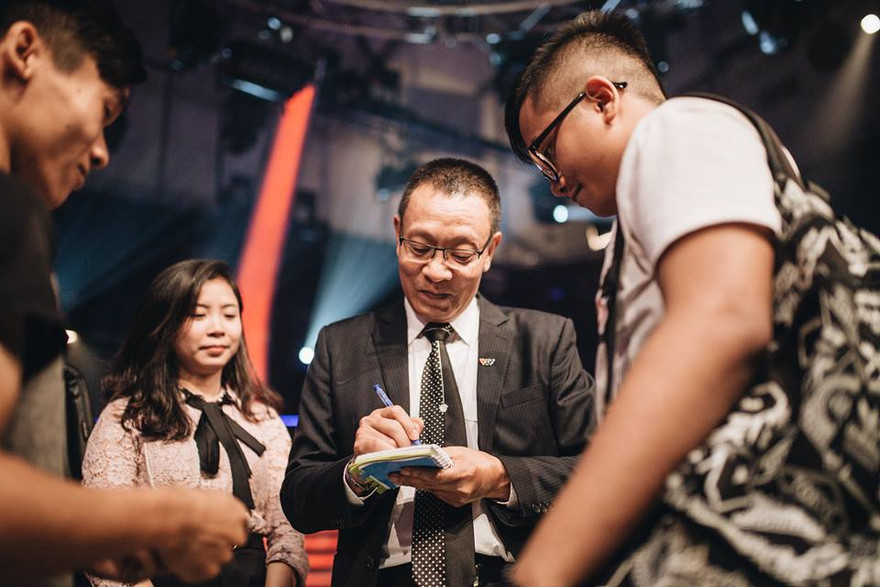 Lại Văn Sâm lần đầu dẫn hài, 'đừng bắt tôi phải diễn'