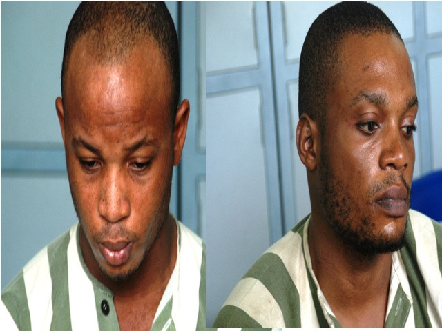 Hai nghi can người gốc Phi cầm đầu. Ảnh Việt Văn