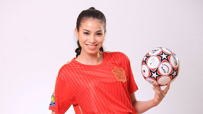 Á hậu thể thao Phạm Hương: “Bồ sẽ có trận chiến sinh tử”