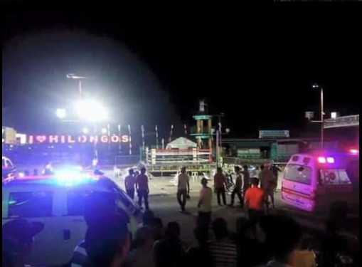 Hiện trường vụ đánh bom kép. Ảnh: Twitter