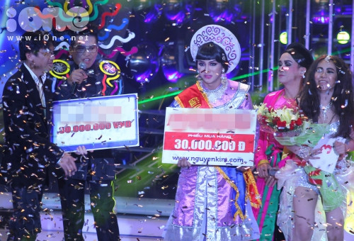 Hoài Lâm bất ngờ xuất hiện trong đề Văn luyện thi