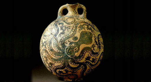 Chiếc bình cổ nữ du khách làm vỡ có hình dáng giống chiếc bình trên hình. Ảnh: Studyblue