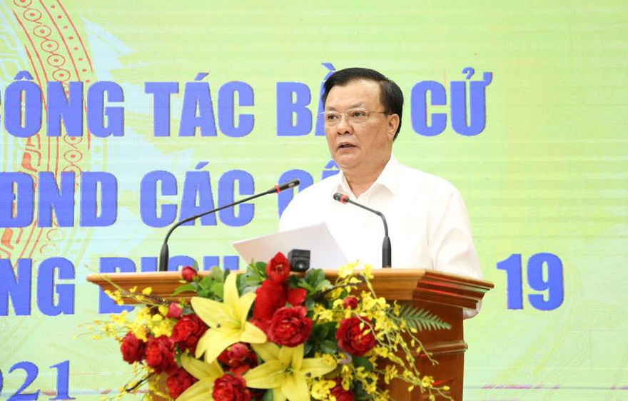 Bí thư Thành uỷ Hà Nội Đinh Tiến Dũng