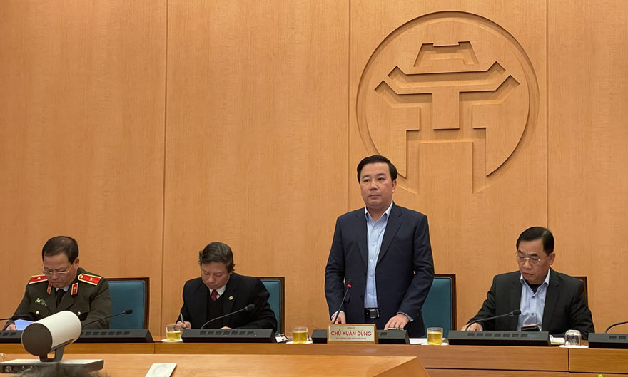 Phó Chủ tịch UBND thành phố Hà Nội Chử Xuân Dũng phát biểu tại cuộc họp