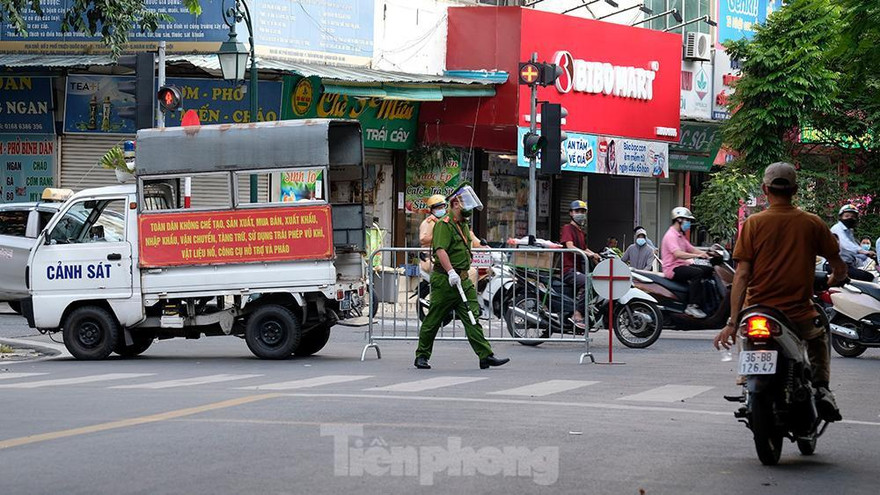Hà Nội: Thêm 17 ca dương tính SARS-CoV-2 ở Bệnh viện Việt Đức