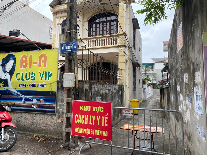 Hà Nội: Thêm một người bán rau dương tính SARS-CoV-2