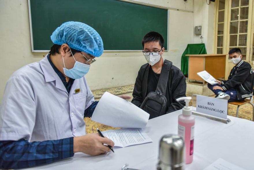 Hà Nội: Thêm 272 ca dương tính, tiêm 38.233 mũi vắc xin cho học sinh lớp 9