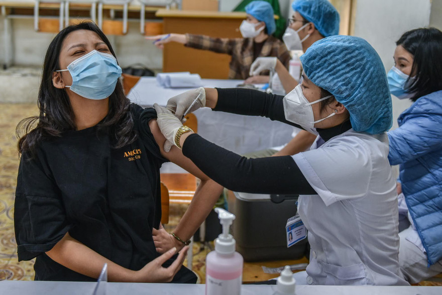 Hà Nội ra công điện mới, yêu cầu chủ động ứng phó biến chủng Omicron