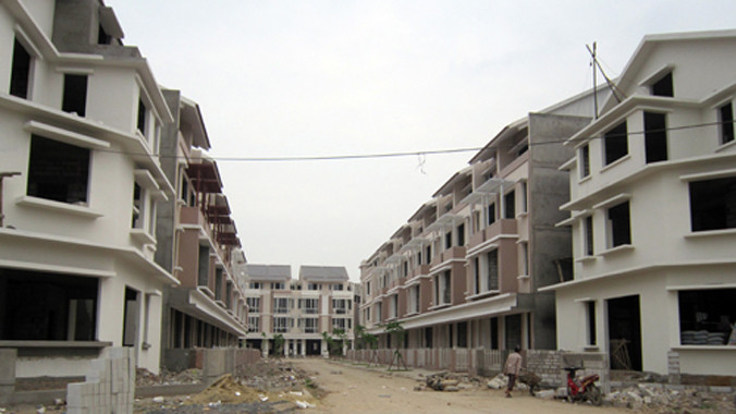 Khách hàng gần đây bị "khủng bố" mỗi ngày cả chục tin nhắn quảng cáo, rao bán nhà đất. Ảnh: Ngọc Tuyên/ VnExpress