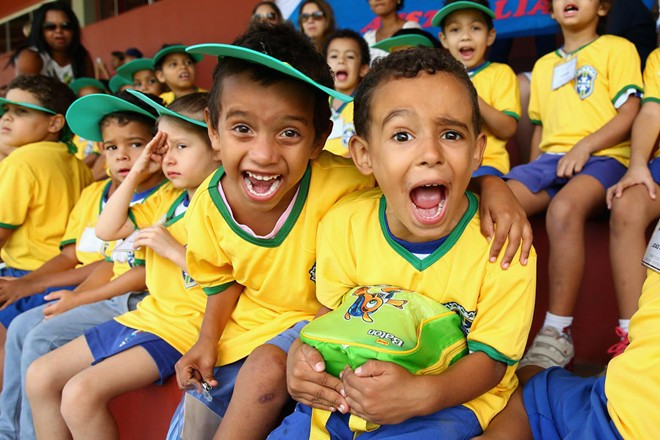 Bên thềm World Cup: Brazil rộn ràng lễ hội bóng đá