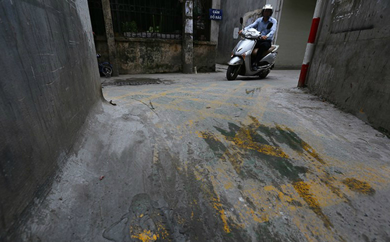 Vì sao 'đường dành riêng cho trẻ' ở Hà Nội bị xóa?