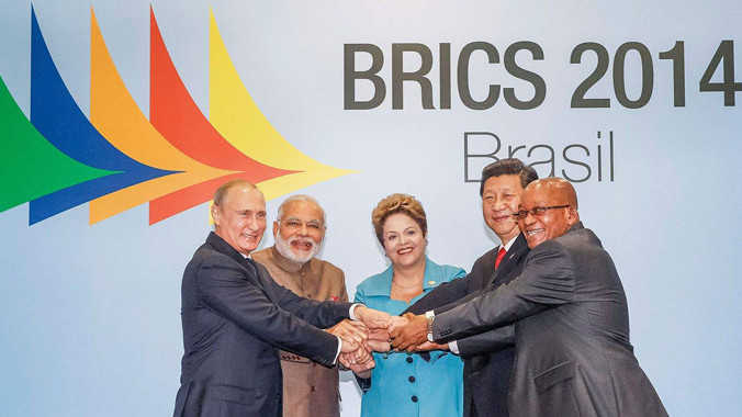 Lãnh đạo 5 nước BRICS cuối cùng nhất trí thành lập Ngân hàng Phát triển Mới với mong muốn thay đổi trật tự tài chính toàn cầu. Ảnh: Merco Press 