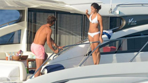 Rafael Nadal đang rất hạnh phúc bên Francisca Perello.