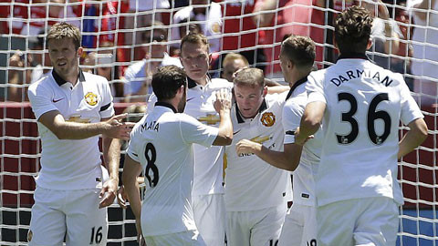 M.U đánh bại Barca 3-1 tại California.